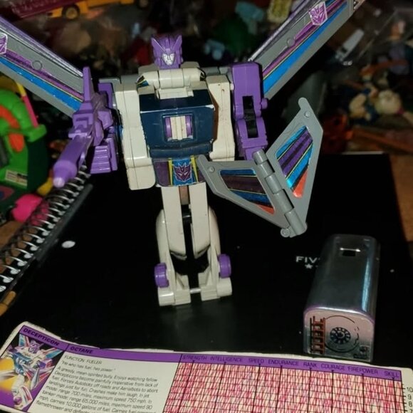 Vintage Transformers G1 Triple Changer Octane with File Card - Picture 1 of 3
